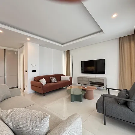 Σπίτι διακοπών Premium Tuerkbuekue With Private Pool