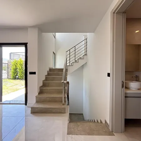 Premium Tuerkbuekue With Private Pool Дом отдыха