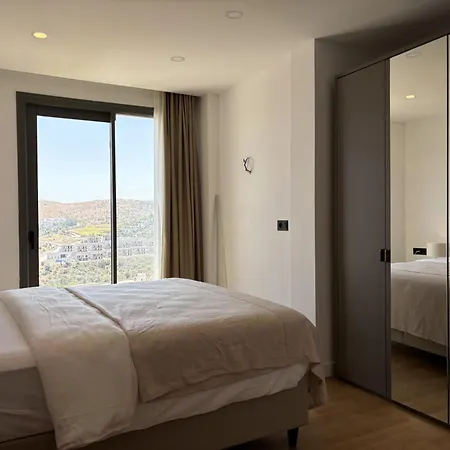 Premium Tuerkbuekue With Private Pool Дом отдыха